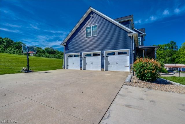 14993 Millersburg Road SW, Navarre, OH 44662