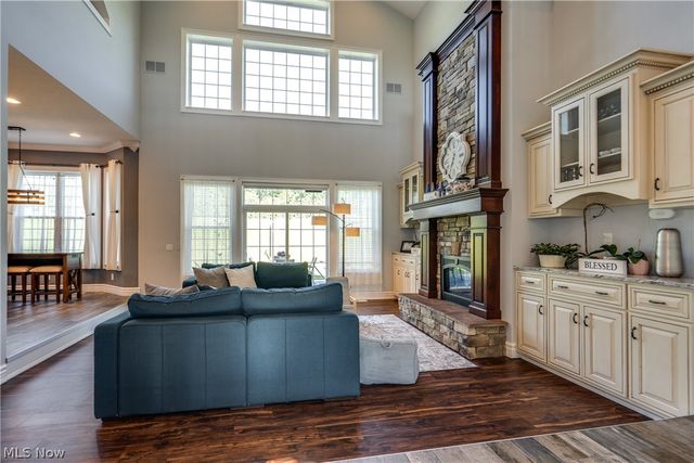 14993 Millersburg Road SW, Navarre, OH 44662