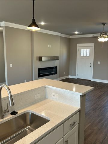 190 & 192 E 2nd Street, Centerton, AR 72719