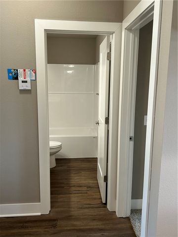 190 & 192 E 2nd Street, Centerton, AR 72719