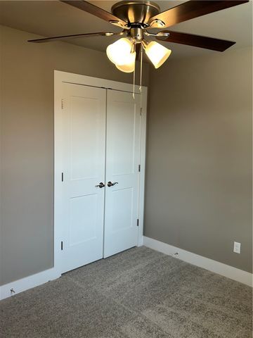 190 & 192 E 2nd Street, Centerton, AR 72719