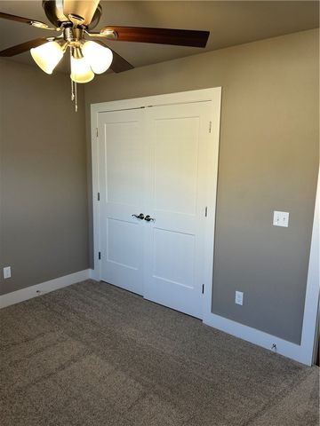 190 & 192 E 2nd Street, Centerton, AR 72719