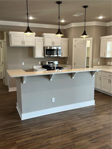 190 & 192 E 2nd Street, Centerton, AR 72719