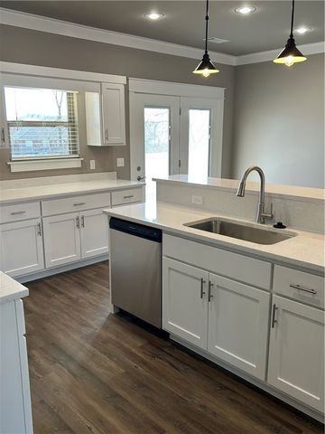 190 & 192 E 2nd Street, Centerton, AR 72719