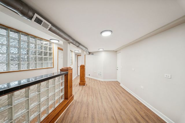 6520 S Ellis Avenue, Chicago, IL 60637