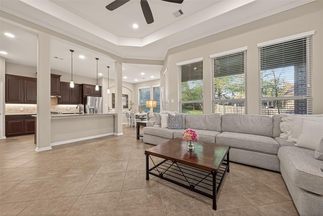 10 Ruchill Circle, Conroe, TX 77304