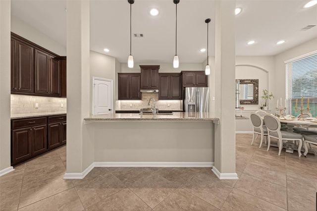 10 Ruchill Circle, Conroe, TX 77304