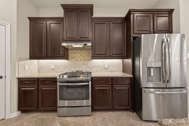 10 Ruchill Circle, Conroe, TX 77304