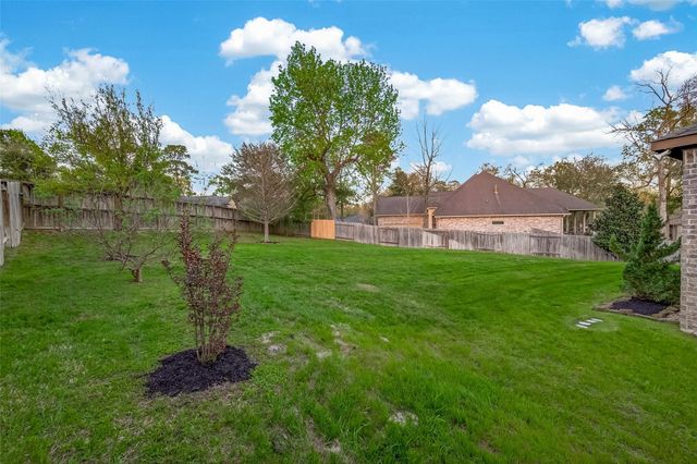 10 Ruchill Circle, Conroe, TX 77304