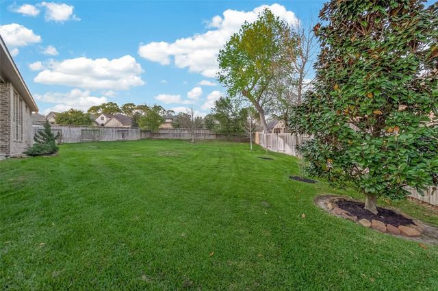 10 Ruchill Circle, Conroe, TX 77304