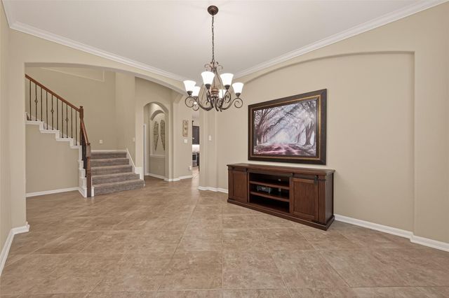 10 Ruchill Circle, Conroe, TX 77304