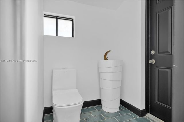 5149 Alton Road, Miami Beach, FL 33140