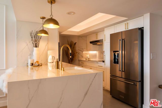 13700 Marina Pointe Drive 704, Marina Del Rey, CA 90292