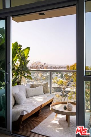 13700 Marina Pointe Drive 704, Marina Del Rey, CA 90292