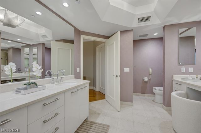 322 Karen Avenue 708, Las Vegas, NV 89109