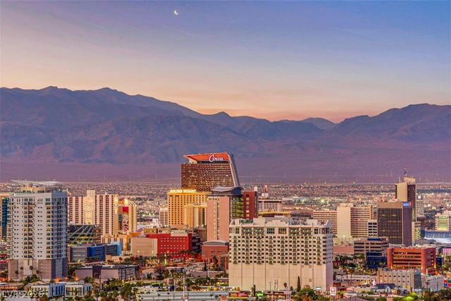 322 Karen Avenue 708, Las Vegas, NV 89109