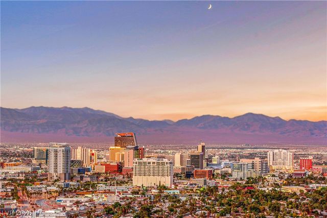 322 Karen Avenue 708, Las Vegas, NV 89109