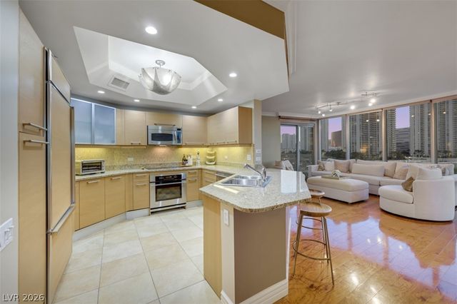 322 Karen Avenue 708, Las Vegas, NV 89109