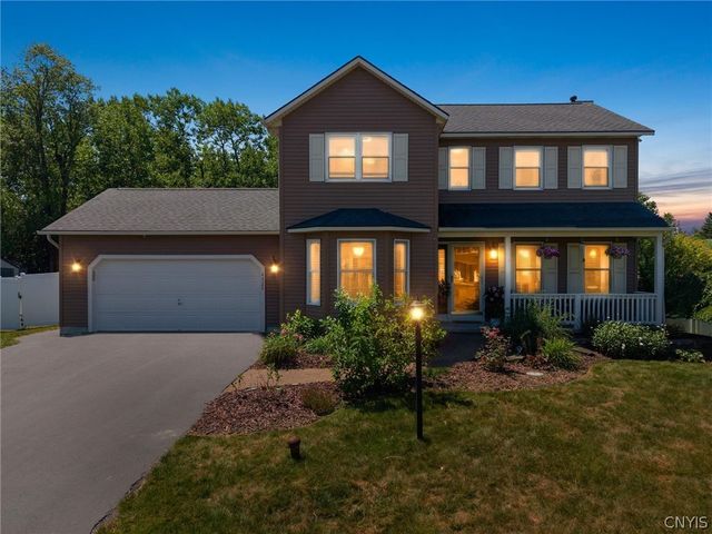 4325 Lazybrook Circle, Clay, NY 13088