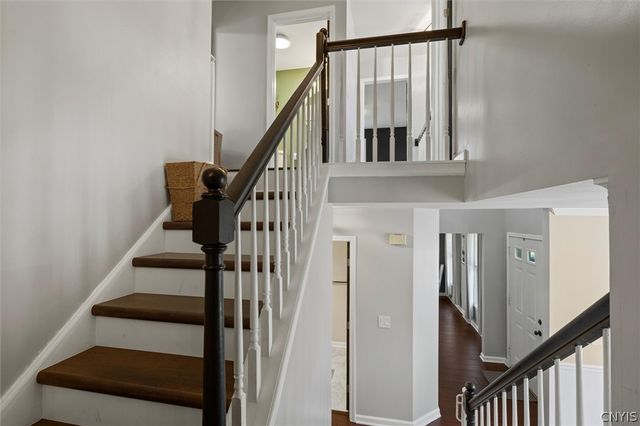 4325 Lazybrook Circle, Clay, NY 13088