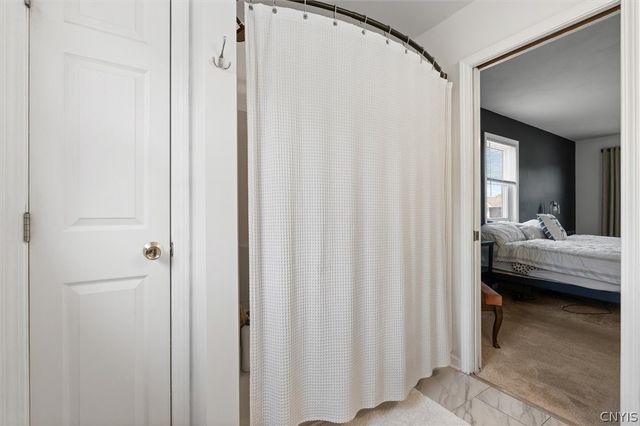 4325 Lazybrook Circle, Clay, NY 13088