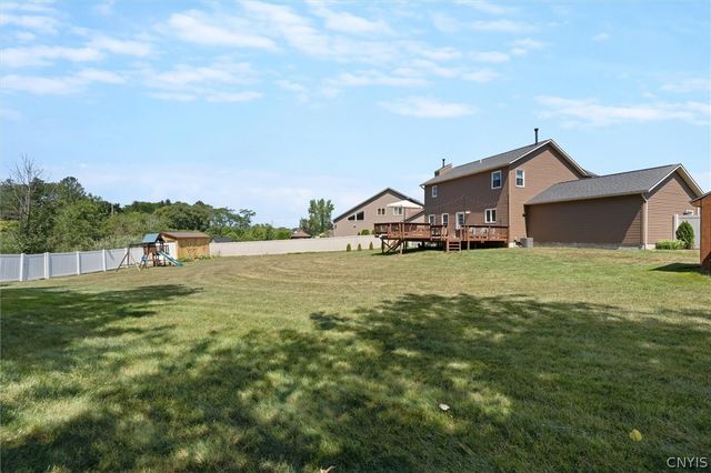 4325 Lazybrook Circle, Clay, NY 13088
