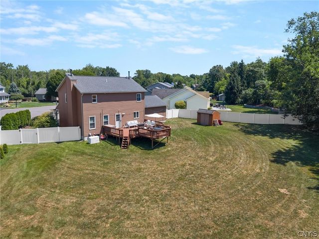 4325 Lazybrook Circle, Clay, NY 13088