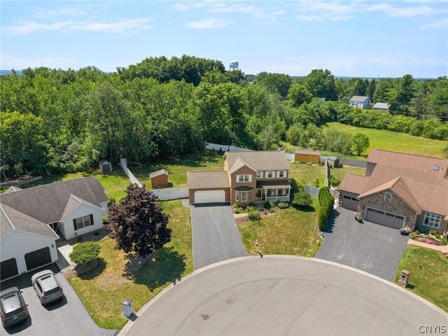 4325 Lazybrook Circle, Clay, NY 13088