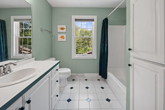 N27W5230 Hamilton ROAD, Cedarburg, WI 53012