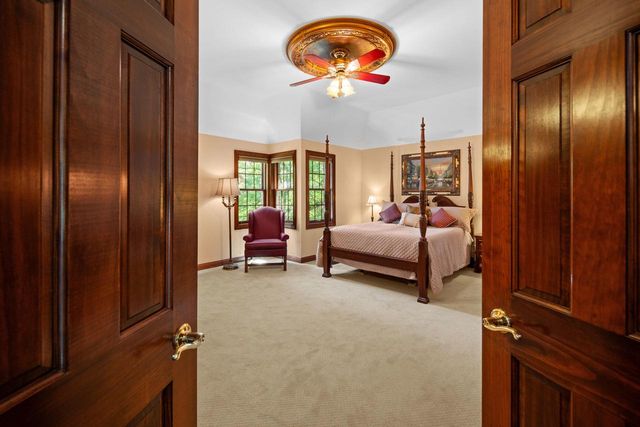 N27W5230 Hamilton ROAD, Cedarburg, WI 53012