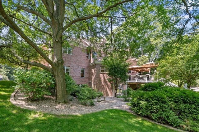 N27W5230 Hamilton ROAD, Cedarburg, WI 53012