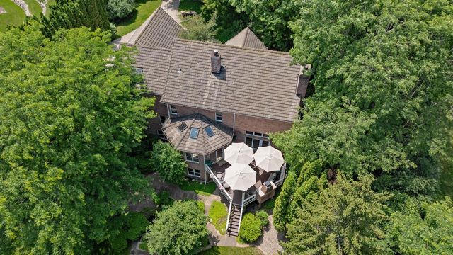 N27W5230 Hamilton ROAD, Cedarburg, WI 53012