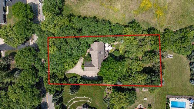 N27W5230 Hamilton ROAD, Cedarburg, WI 53012
