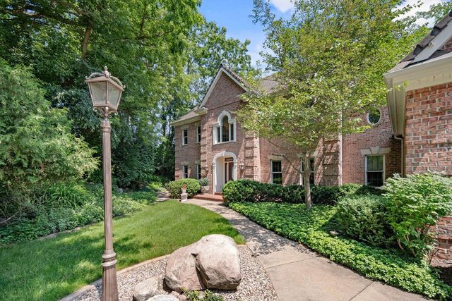 N27W5230 Hamilton ROAD, Cedarburg, WI 53012