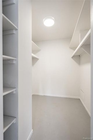 8200 E Jefferson 503, Detroit, MI 48214