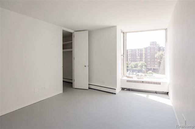 8200 E Jefferson 503, Detroit, MI 48214
