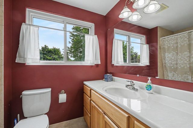 8364 Atlanta Drive NE, Rockford, MI 49341