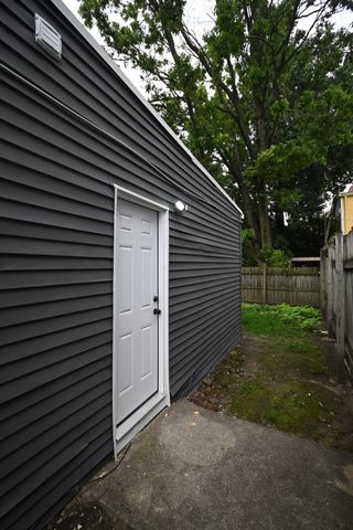 129 W 9th Street, Covington, KY 41011