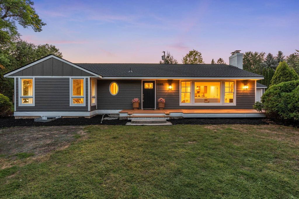 11934 James Road, Minnetonka, MN 55343 — exterior