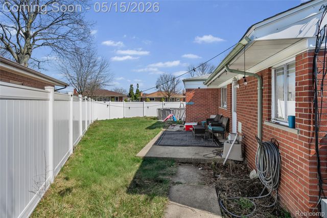 26243 Van Buren Road, Dearborn Heights, MI 48127