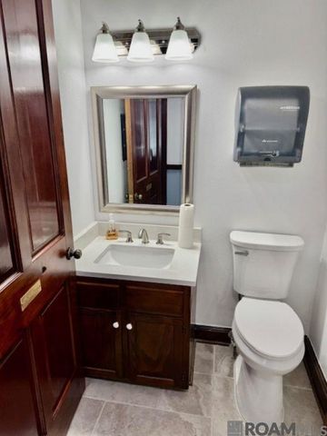 11021 Perkins Rd, Baton Rouge, LA 70810