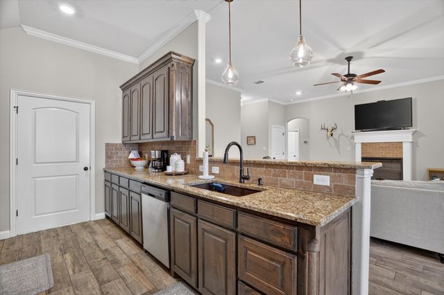 108 Meritt Street, Godley, TX 76044