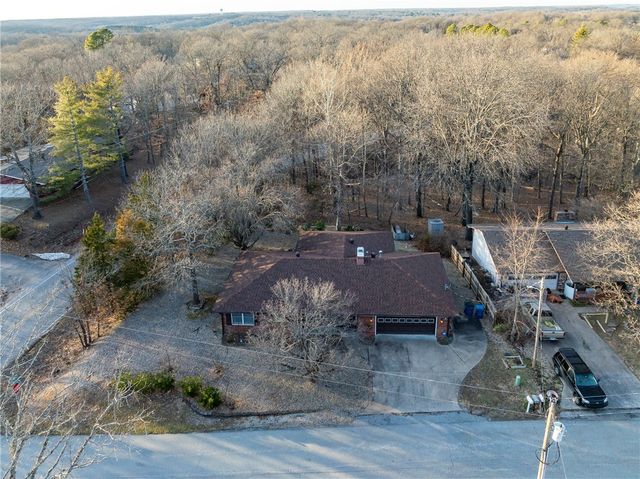 66 Wentworth Drive, Bella Vista, AR 72715