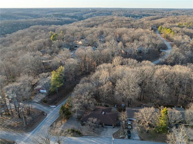 66 Wentworth Drive, Bella Vista, AR 72715