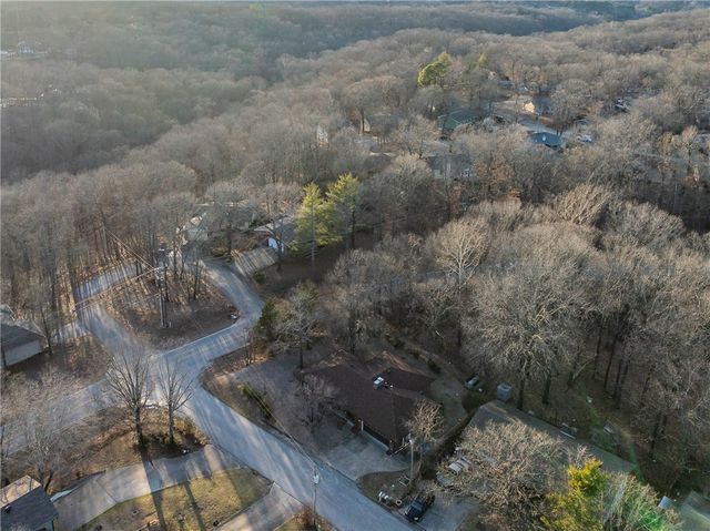 66 Wentworth Drive, Bella Vista, AR 72715