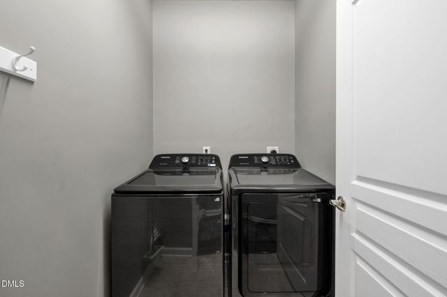 821 Finnbar Drive, Cary, NC 27519