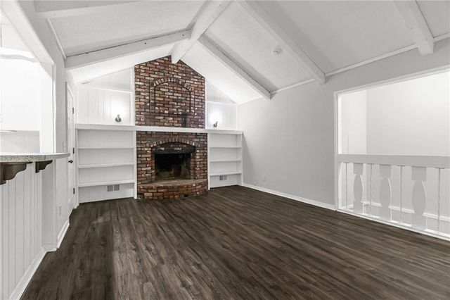2020 SW Morningside Drive, Blue Springs, MO 64015