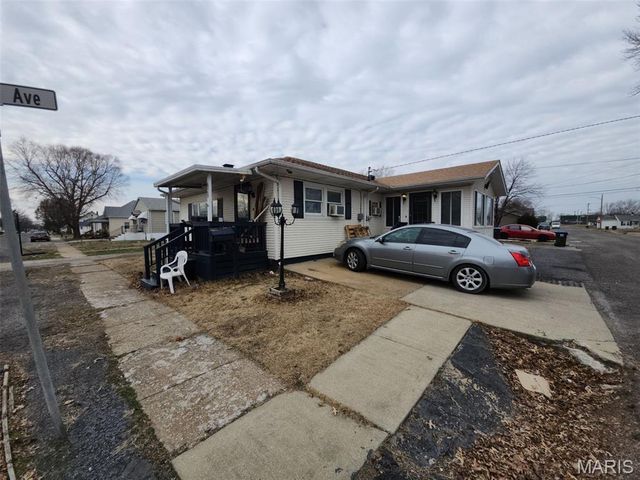 629 N 3rd Street, Dupo, IL 62239