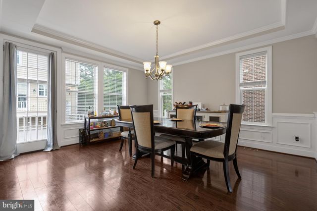 2037 BLUNT LN, Alexandria, VA 22303