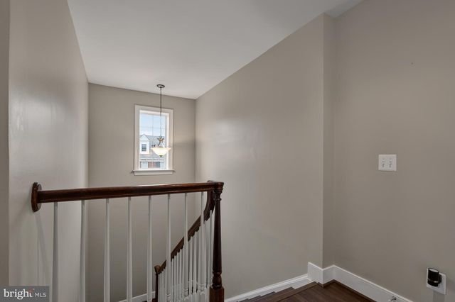 2037 BLUNT LN, Alexandria, VA 22303